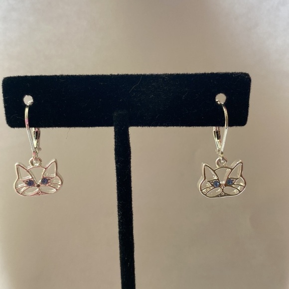 Napier Cat Earrings - Picture 2 of 5